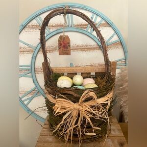 EASTER DECOR SITTING/HANGING BASKET WITH EGGS-NEW
